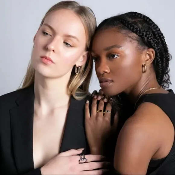 Miramira New York Lexington oval hoops. NWOT. - Picture 4 of 12